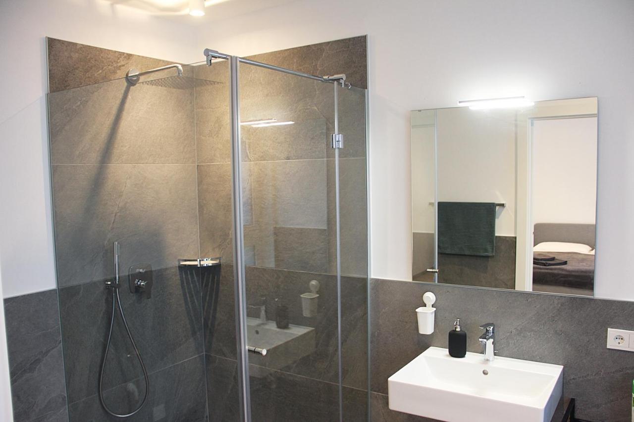 Laurentia Penthouse Apartment Meran Zewnętrze zdjęcie